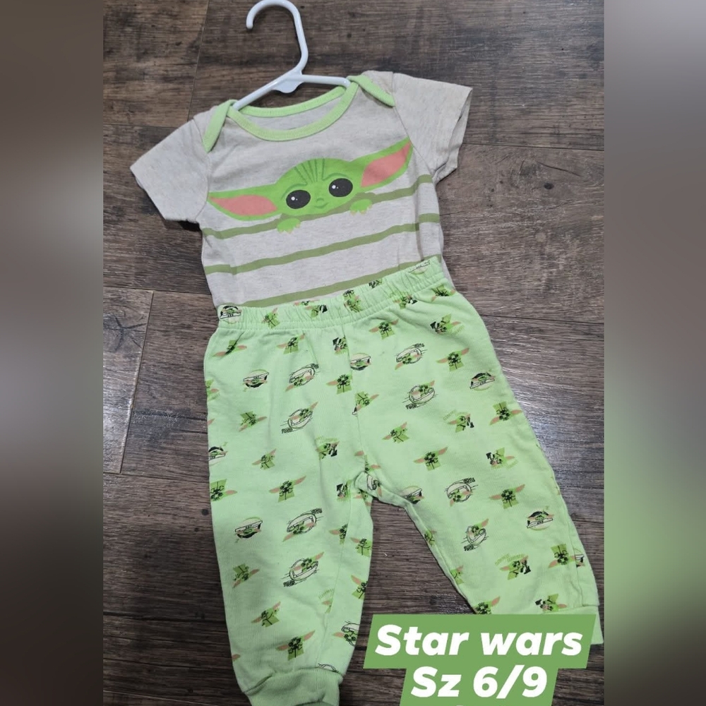 Star wars baby boy outfit sz 6/9 months